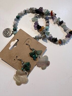 Adorable shell and real gemstone earrings and bracelets set